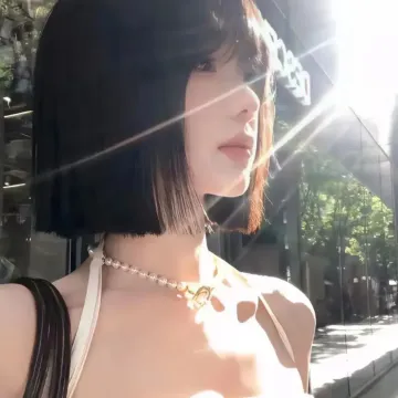 邓女士